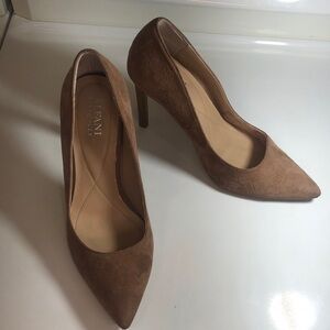 AlfaniTan Beige Suede Pointed-Toe 4” Stiletto Heels & Step Flex Insoles, Size 7M